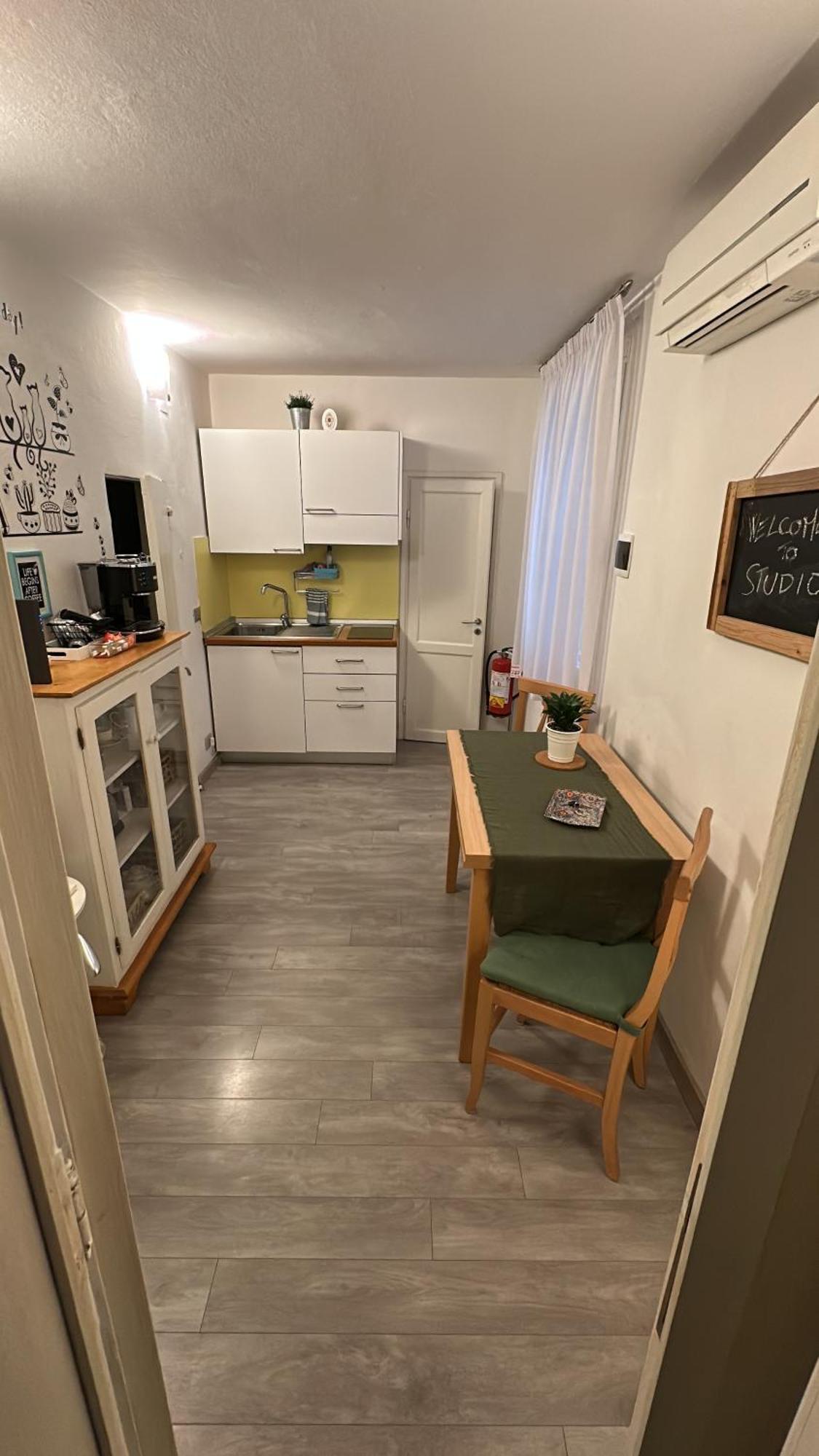 39 Bed and breakfast